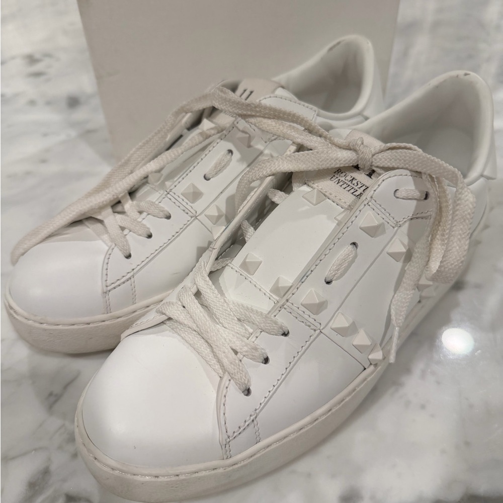 Valentino Garavani 11. Rockstud Untitled White Sneakers Size 38 - Picture 3 of 11